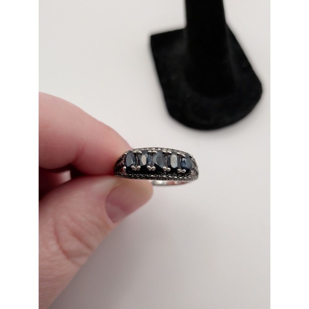 Sterling Silver .75‎ Carat Sapphire Ring - Size 8 - Picture 5 of 5